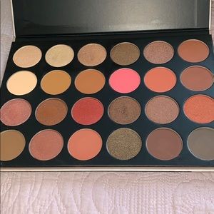 Morphe 24G Grand Glam palette